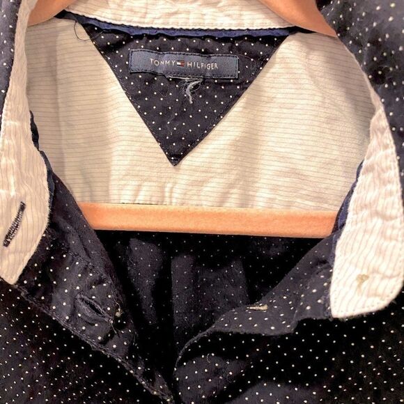 🌷 Tommy Hilfiger🌷 100% Cotton Dark Navy Blue & White Polka Dot Button Up Shirt - Picture 10 of 14